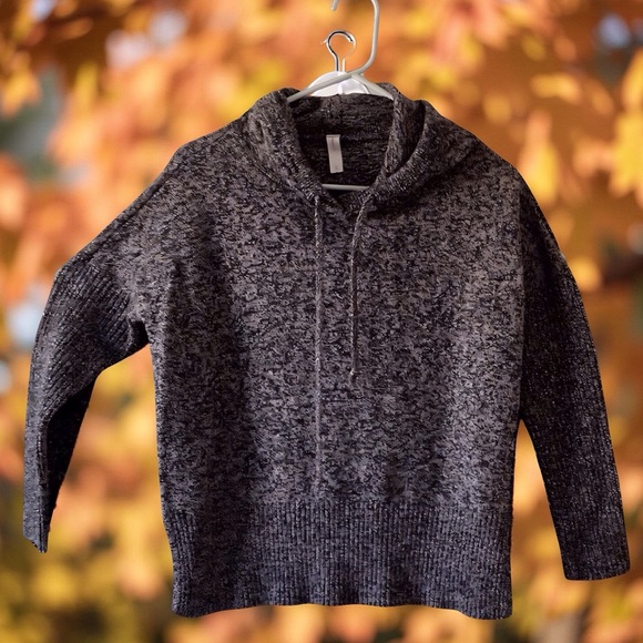 GapBody | Hooded Sweater | Heathered Pullover | XS | Athleisure - Picture 9 of 14